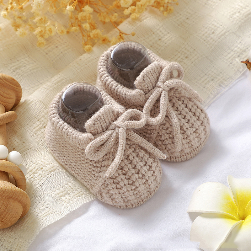 Обувь для новорожденных, вязан – обзор и цена Baby Clothing For Bed